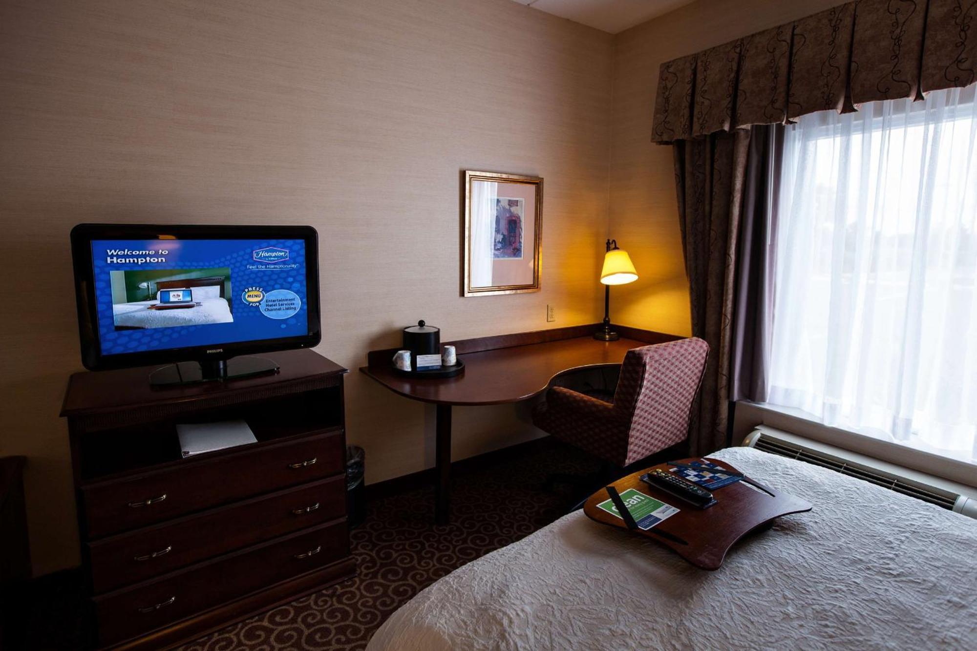 Hampton By Hilton Napanee 3*