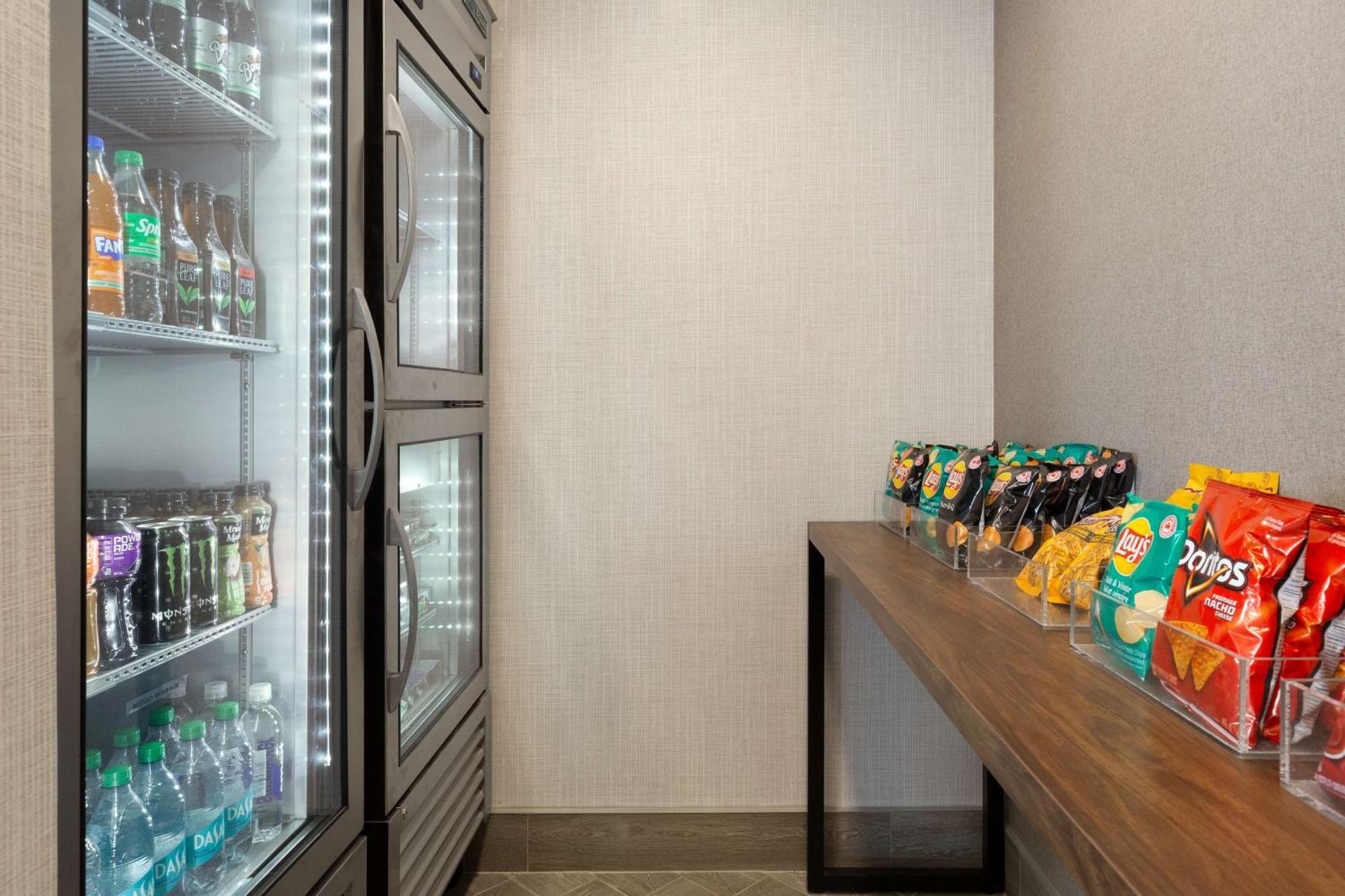 Hampton By Hilton Napanee Hotel