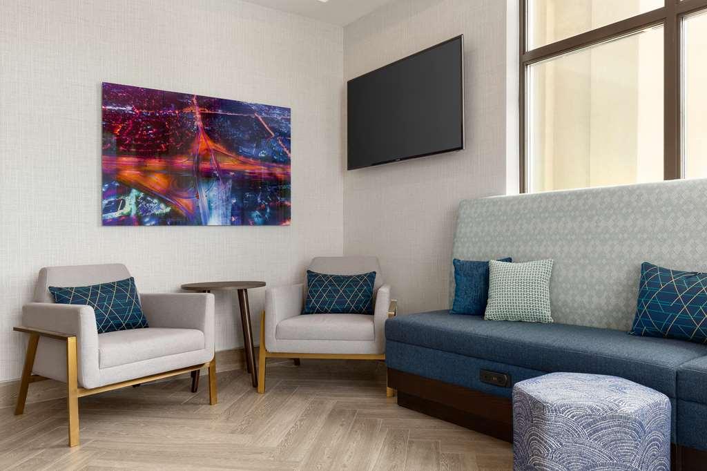 Hampton By Hilton Napanee 3*