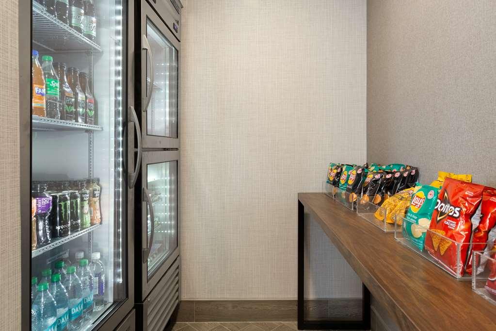 Hampton By Hilton Napanee Hotel